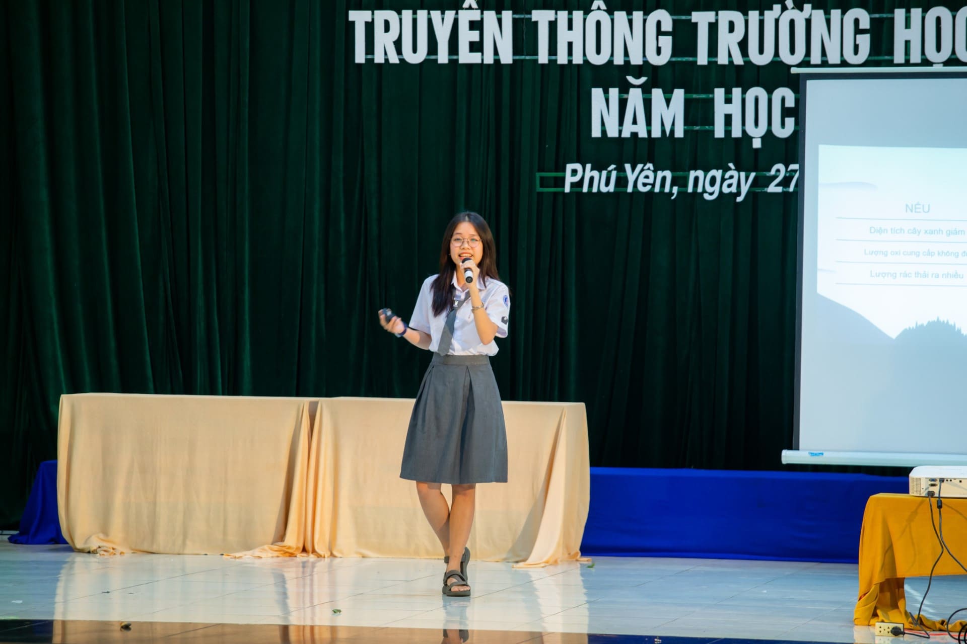 Cuộc thi truyền thông Trường học không rác