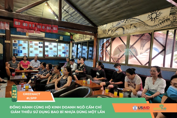 c&aacute;c hộ kinh doanh phố ẩm thực Tống Duy T&acirc;n - Ng&otilde; Cấm Chỉ trong qu&aacute; tr&igrave;nh giảm thiểu r&aacute;c thải nhựa