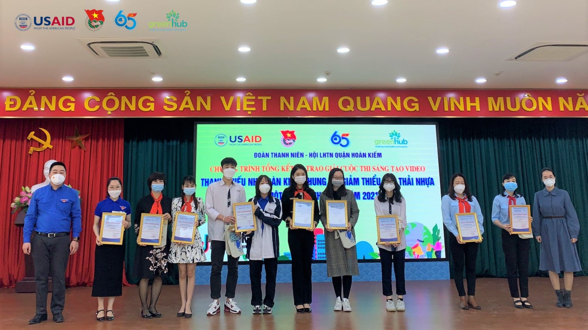 Trao giải cuộc thi s&aacute;ng tạo video Tik Tok 