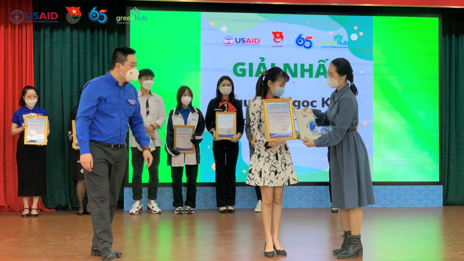 Trao giải cuộc thi s&aacute;ng tạo video Tik Tok 