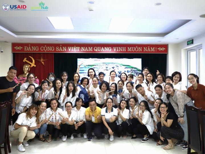 Tập huấn về Nhựa và Sức khoẻ cho giáo viên trường Tiểu học Tràng An