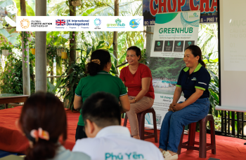 Nâng cao năng lực và hợp tác của nhóm phụ nữ thu gom rác thải ngoài công lập tại Phú Yên